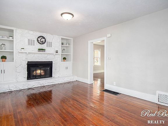 4th image of 1405 W King St