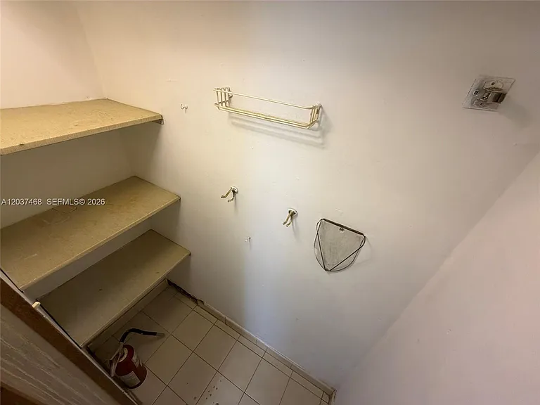 8775 Park Blvd #406 — Photo 7