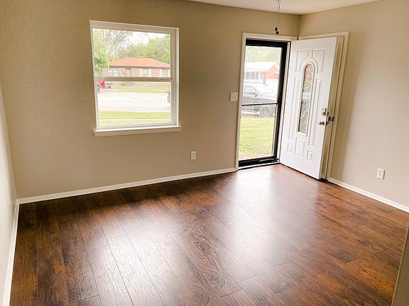 5th image of 5306 Wiseman Ct
