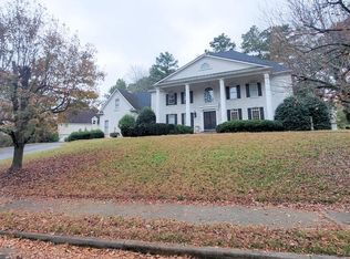 605 Winnmark Dr, Roswell, GA 30076