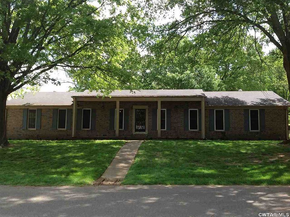 1st image of 24 Moorewood Dr