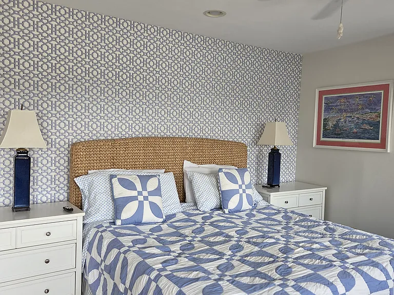 king bed