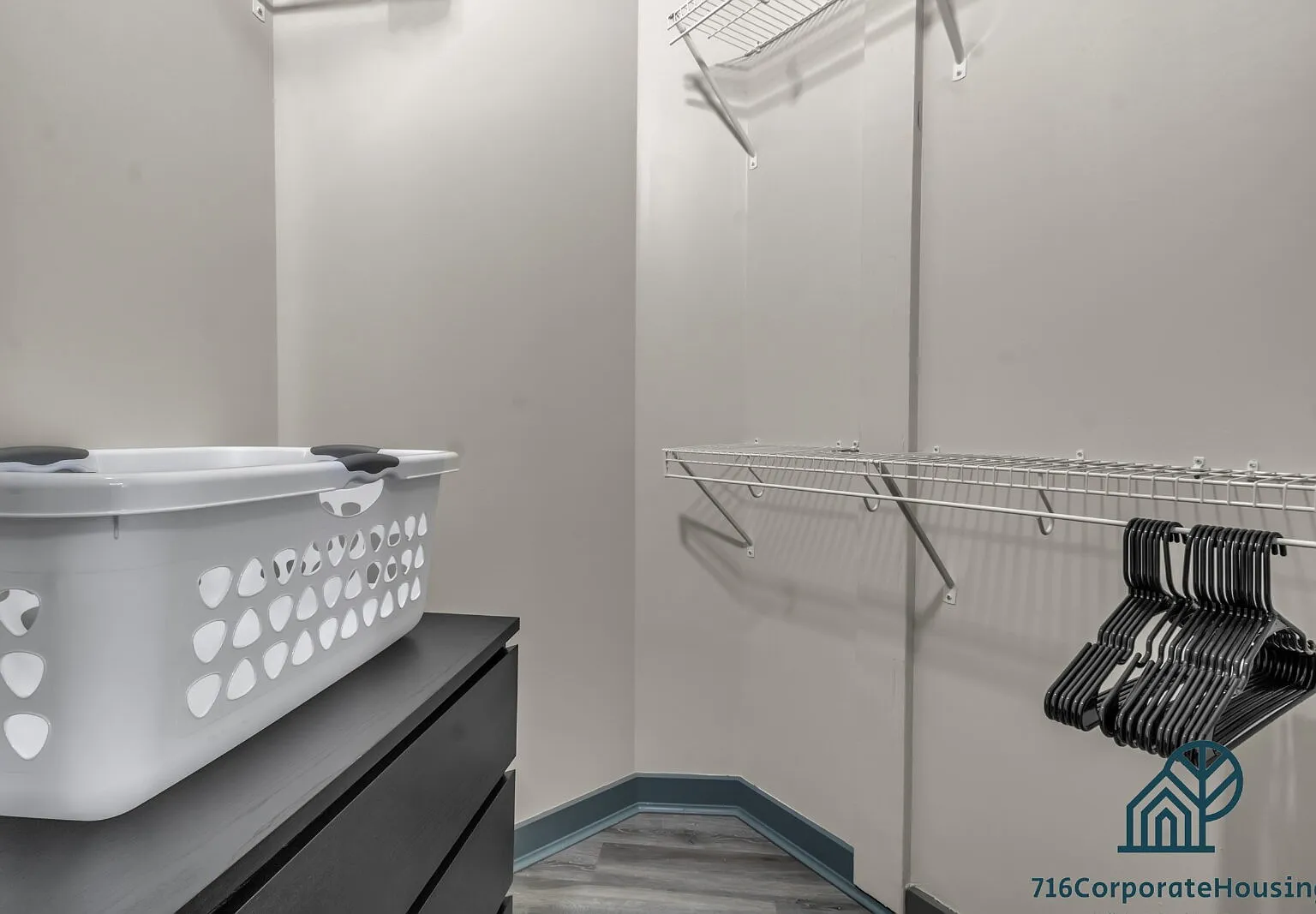 2 bed, 1.0 bath, $2,200 — Photo 3