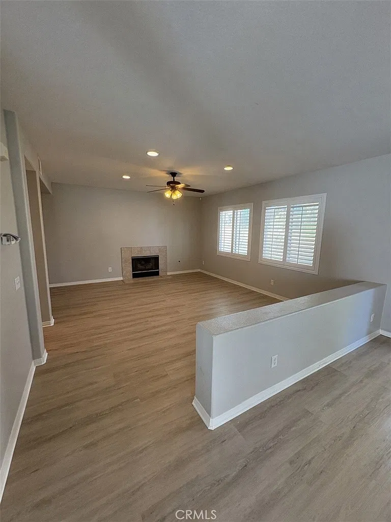 4 bed, 2.5 bath, 2459 sqft, $3,075 — Photo 4