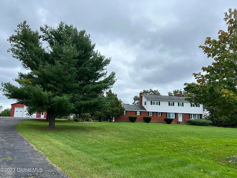 2nd image of 409 Pleasant Valley Road