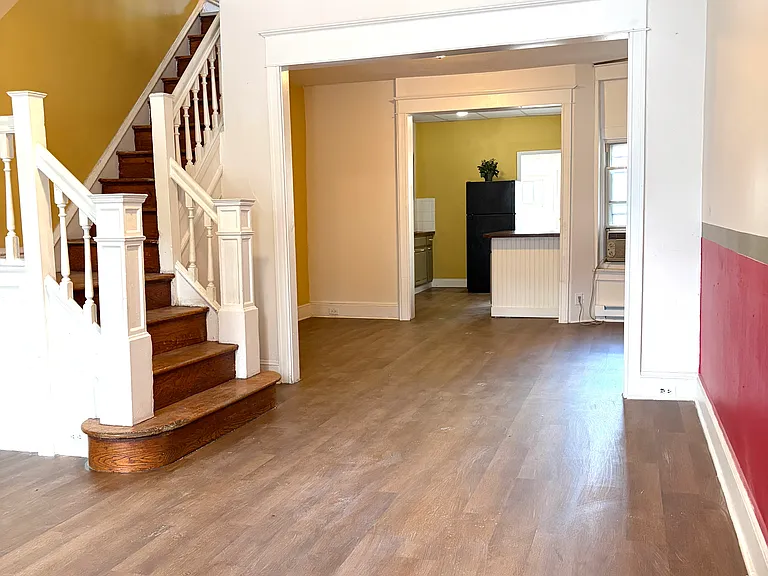 3047 Aramingo Ave — Photo 2