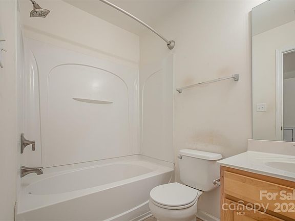 5th image of 609 Fawnborough Ct