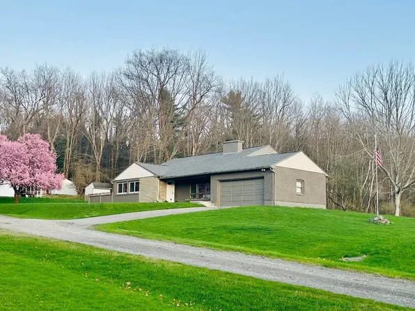 736 Tobey Rd, Apalachin, NY 13732