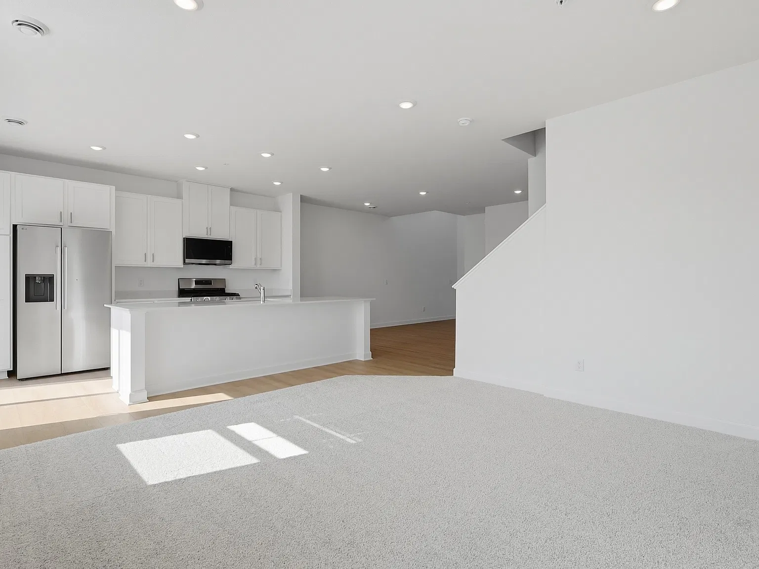 3 bed, 1777 sqft, $2,500 — Photo 4