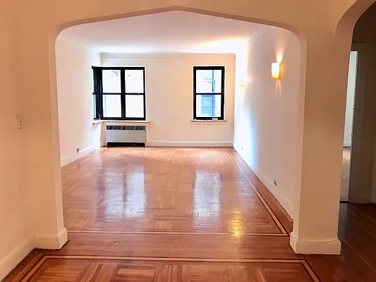 Rented by Sovereign Associates | media 21