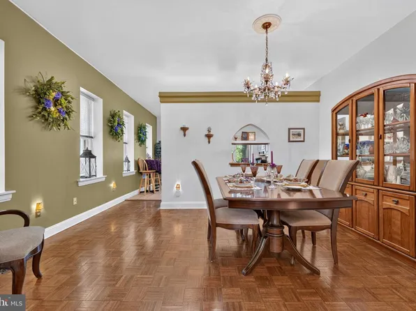 909 N Van Buren St, Wilmington, DE 19806