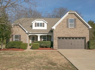 2209 Strickland Dr, Murfreesboro, TN 37127