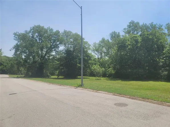 E 45th St S, Independence, MO 64055