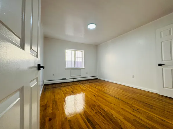 53 West 192nd Street image 7 of 14