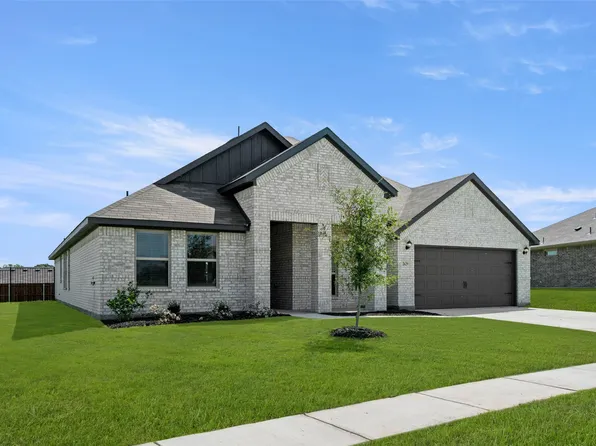 2629 Riverbank Dr, Burleson, TX 76028