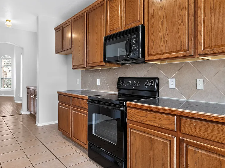 5416 Ridgepass Ln — Photo 10