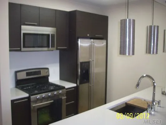 Sold by Prime Realty | media 10