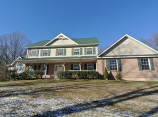 257 Upper Ridge Dr, Effort, PA 18330