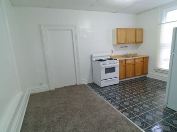 912 N 10th St APT 5