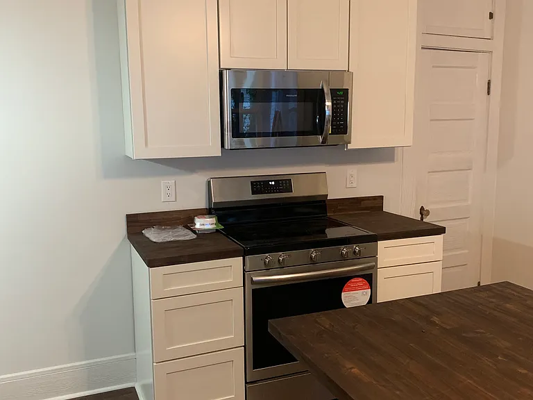 624 Wood St — Photo 3