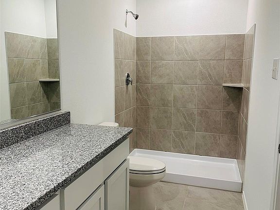 5th image of 1549 Vattier St