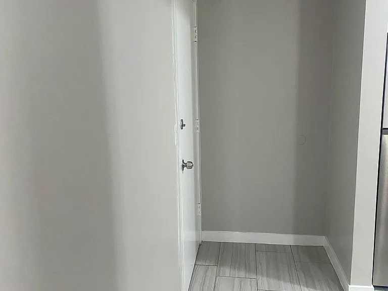 1734 Workman St #212 — Photo 11