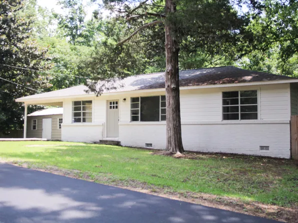 664 Stegall Rd, Fulton, MS 38843