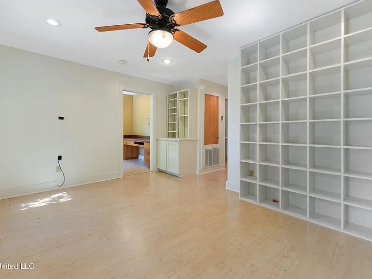 1220 Sunset Ave — Photo 19
