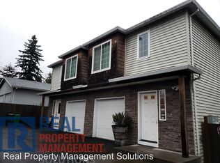 10712 E Burnside St, Portland, OR 97216