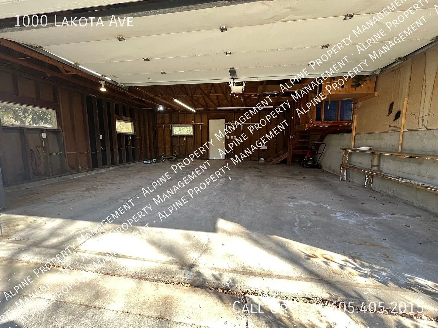 Coming Soon - Spacious 3 bed/2 Bath with Fully Fenced in Yard! — Photo 4
