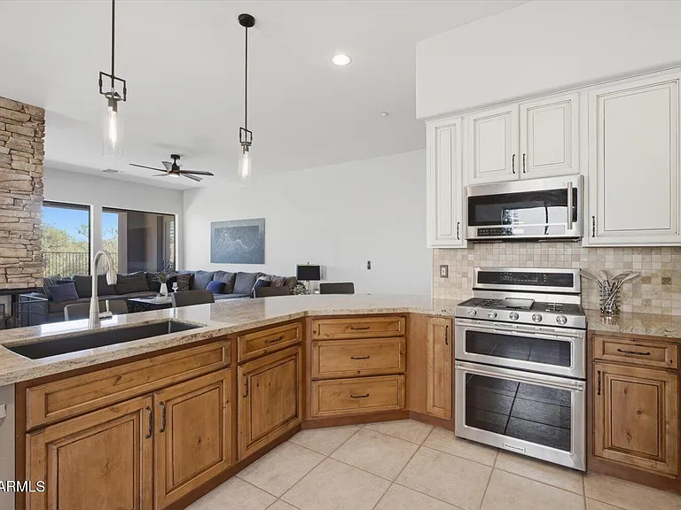7427 E Evening Glow Dr — Photo 7