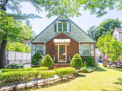 58-44 219th Street, Oakland Gardens, NY, 11364