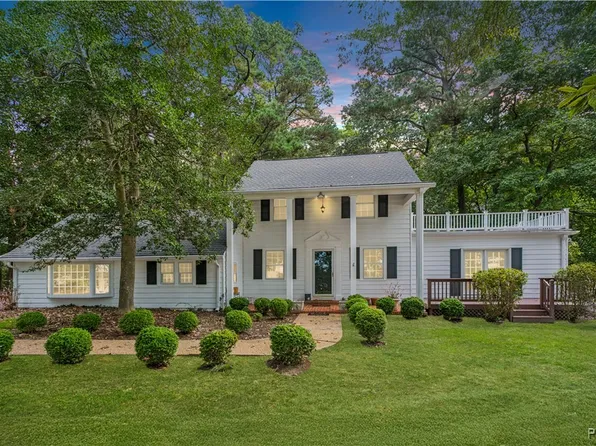 1800 Moyer Rd, Newport News, VA 23608