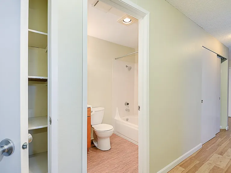 Stonebridge Apartments — Photo 88