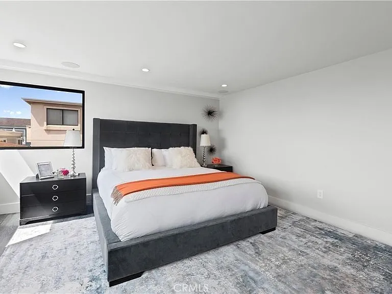511 Bayview Dr — Photo 15