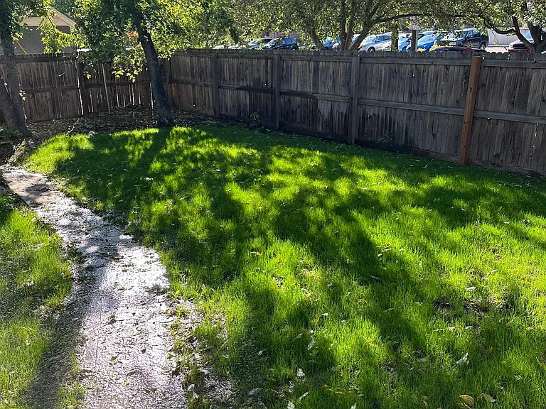 1202 Garfield St — Photo 10