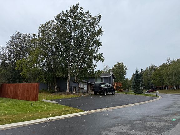 2nd image of 4250 Edinburgh Dr
