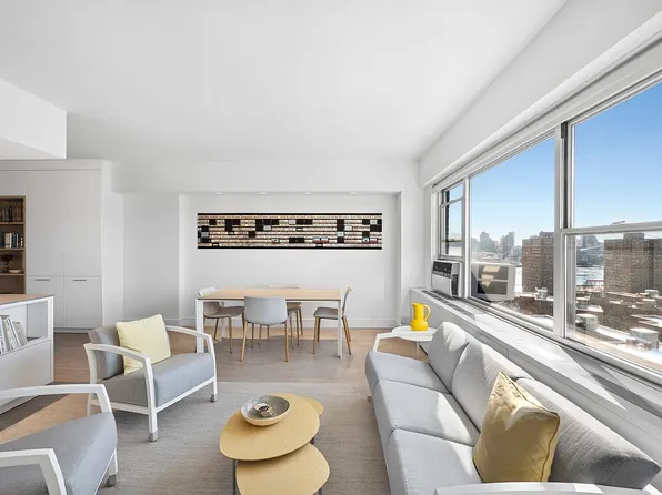 573 Grand St APT D1707, Manhattan, NY 10002