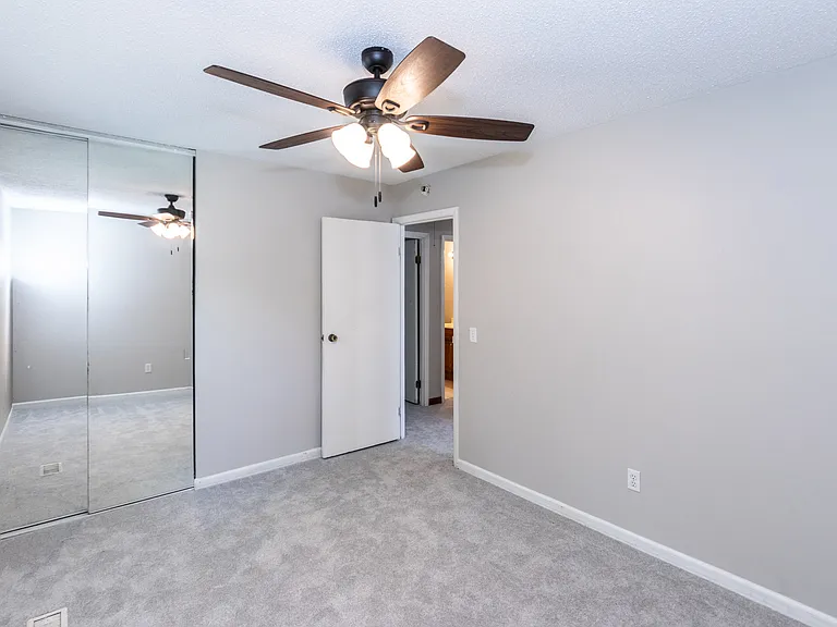 91 Elk Run Dr — Photo 11