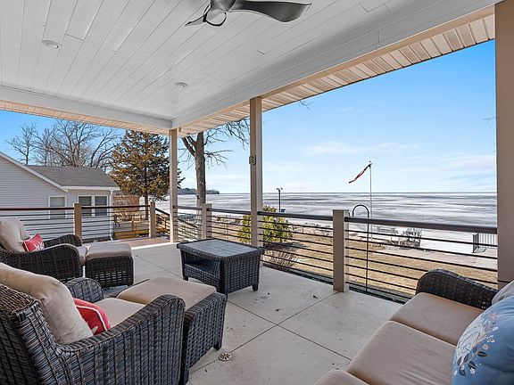 5th image of 4813 Edgewater Beach Rd