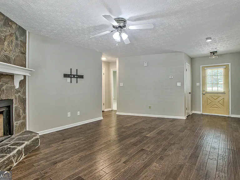 413 Deergrass Trl — Photo 9