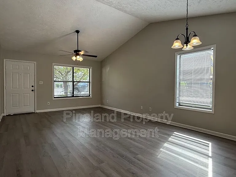 187 Aloha Dr — Photo 5