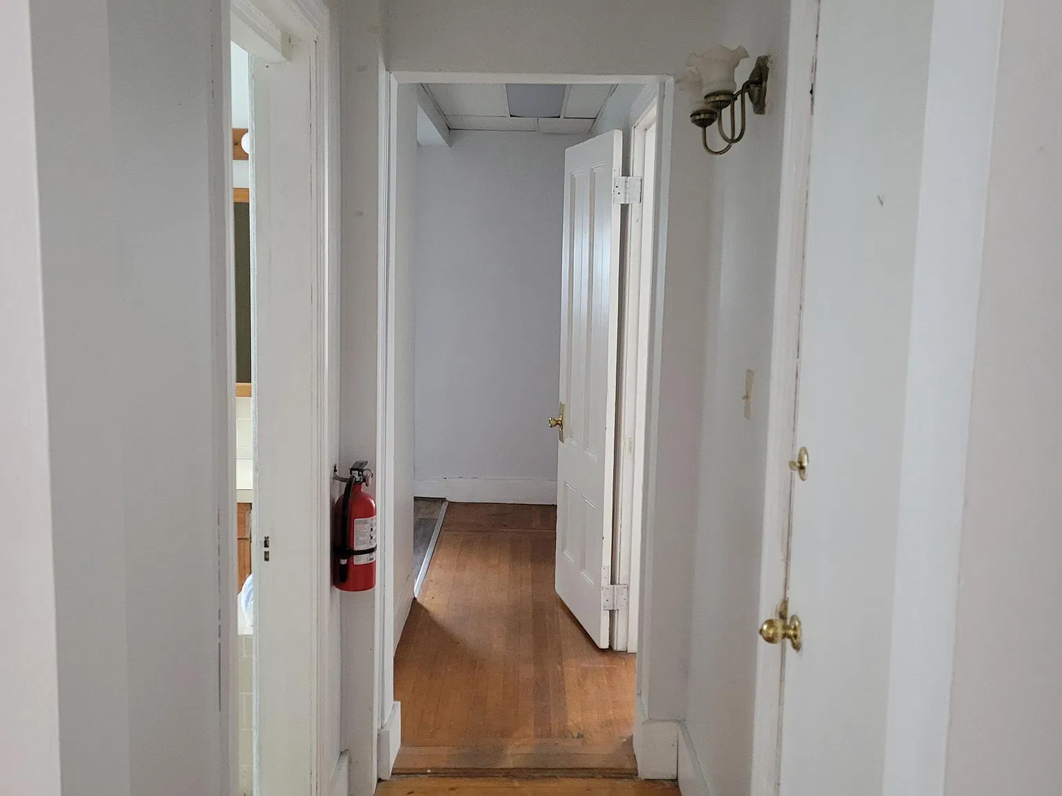 246 Armington St — Photo 4