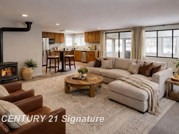 1202 Janice Ln, Beaverton, MI 48612