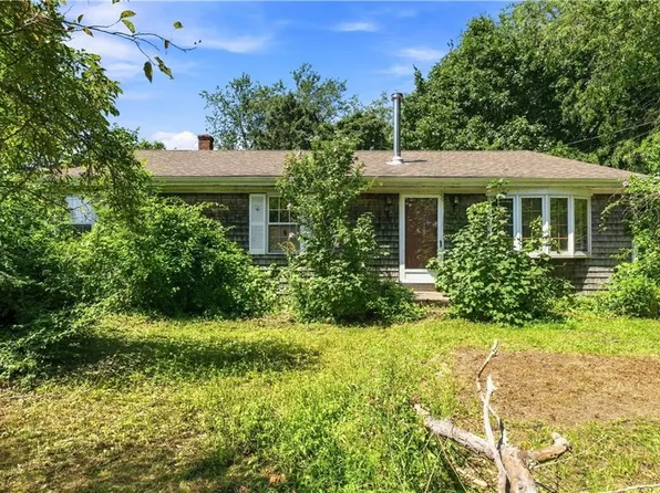 54 Narragansett Blvd, Portsmouth, RI 02871