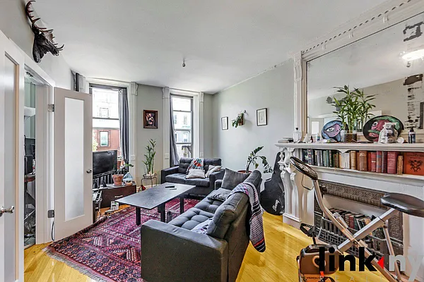 Sold by Link NY Realty | media 22