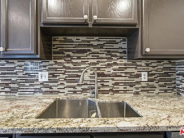 8710 Belford Ave #207B — Photo 6