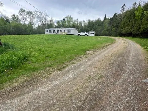218 St Albans Road, Corinna, ME 04928