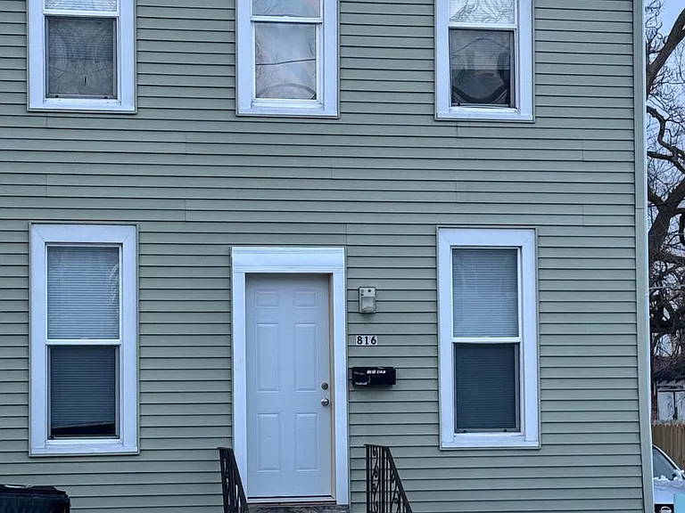 816 Hamilton St — Photo 2