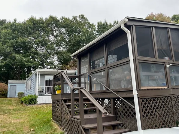 54 Kevork Ave, Marlborough, MA 01752